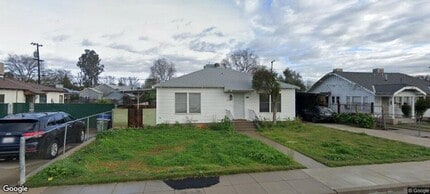Building Photo - 3030 Chester Ln