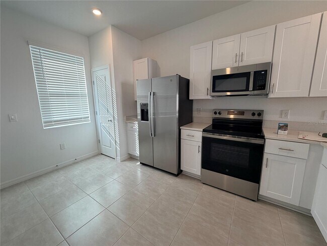 Foto del edificio - 2946 Skyline Lp