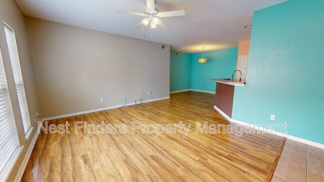 Building Photo - 211 Jardin De Mer Pl