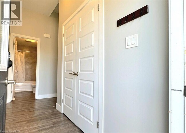 Photo du bâtiment - 261 Cairn St