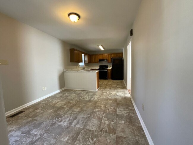 Foto del edificio - Spacious 2 story 3 Bed,  2 bath Home!