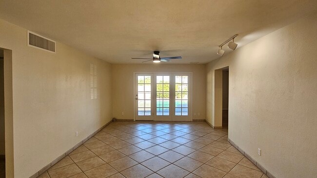 Building Photo - 2325 N 66th St