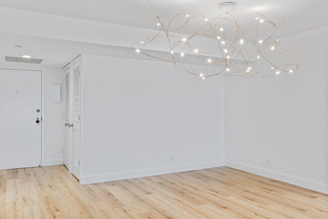 Building Photo - 3440 S Ocean Blvd