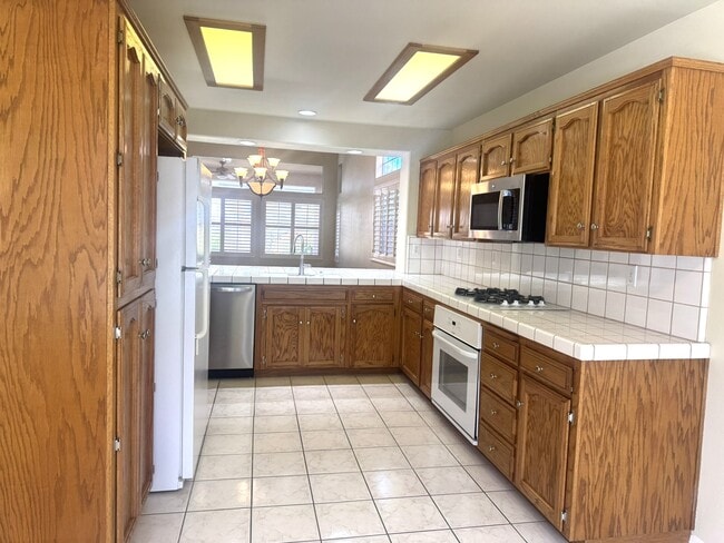 Building Photo - 3750 W Vincent Ln