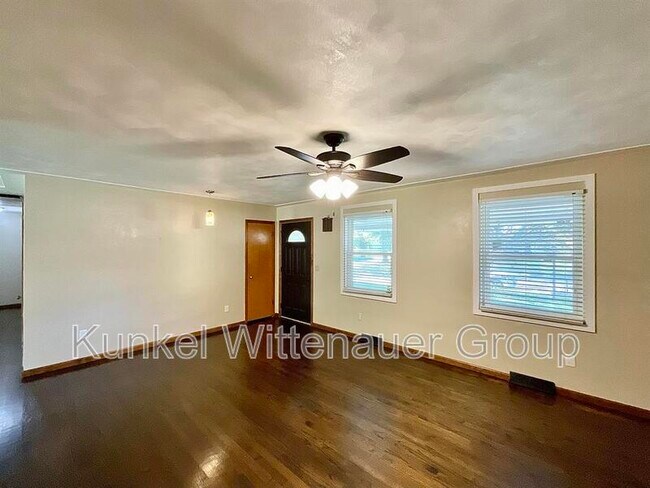 Foto del edificio - 2249 Wendy Way Dr