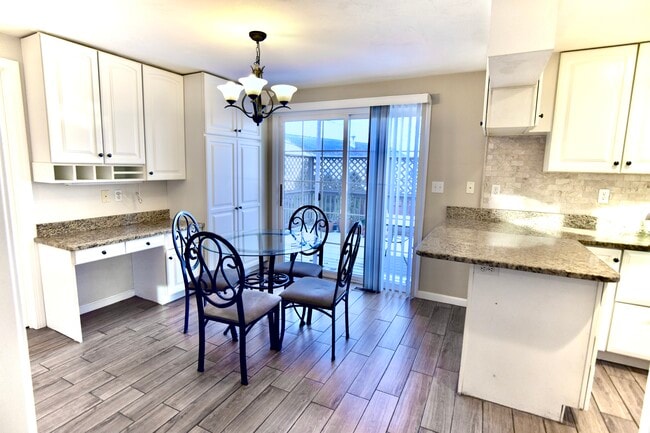 Building Photo - 172 Edgehill Rd