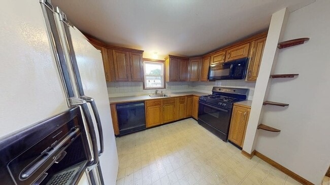 Building Photo - 62 Osceola St