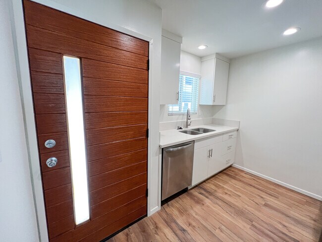 Foto del edificio - 2118 Carnegie Ln