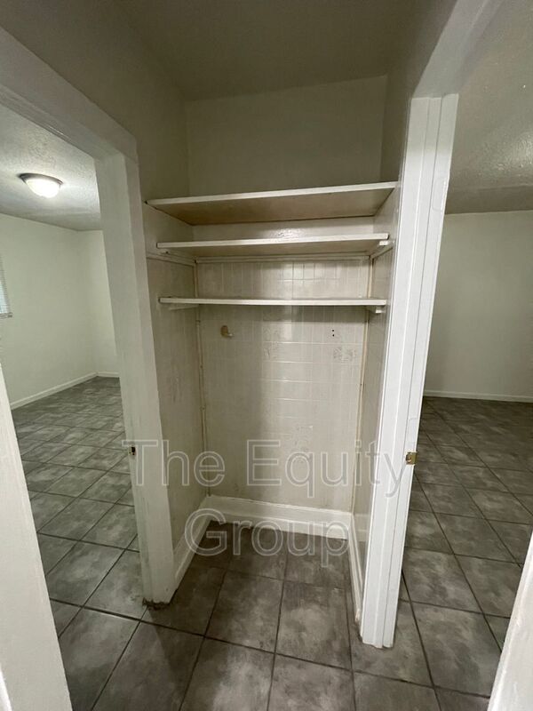 Building Photo - 14050 Locust St