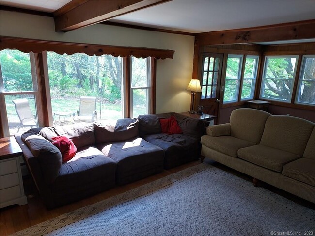 Building Photo - 64 Winter Ave