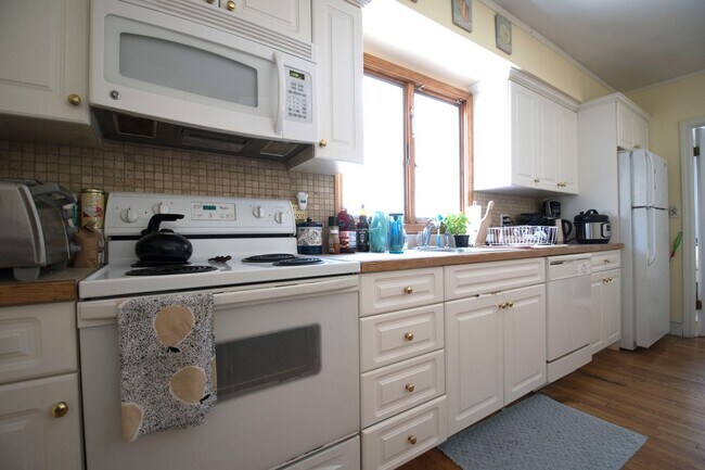 Foto del edificio - Amazing 3 bath in Brighton!!