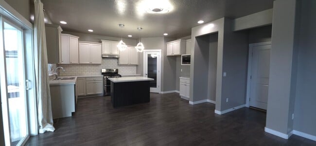 Building Photo - Great Location in Meridian