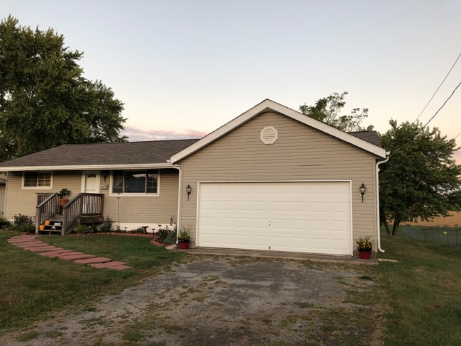 Building Photo - 5065 Nelson Dr