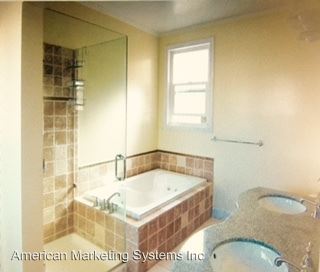 Building Photo - 3159 Baker St