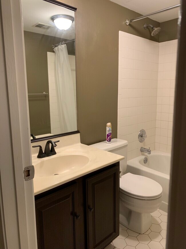 Building Photo - 4609 Luxberry Dr