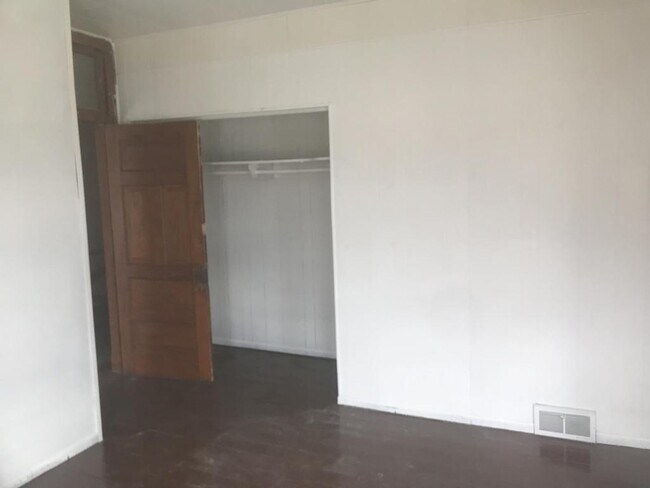 Foto del edificio - 614 1/2 W Stephenson St-614.5 W Stephenson