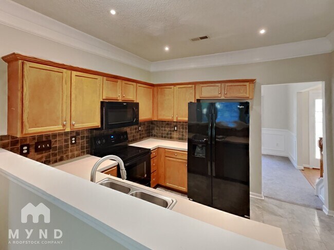 Foto del edificio - 15247 Leslie Brooke Rd