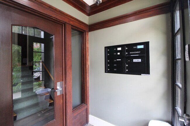 Foto del edificio - 1640 W Fargo Ave