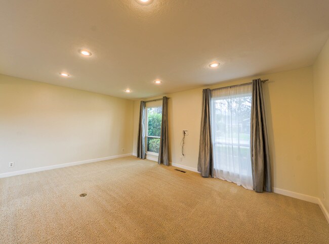 Foto del edificio - 1491 Almaden Valley Dr