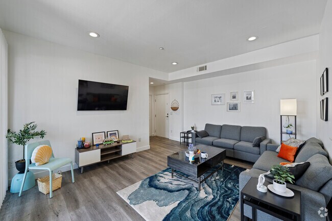 3HAB, 3BA - 1,317 ft² - Avalon