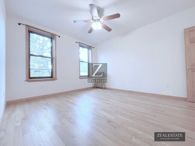 Building Photo - 506 Eastern Pkwy