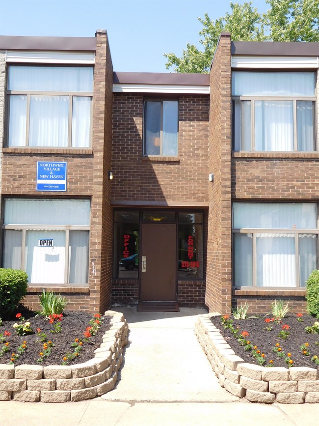 Building Photo - 705 King St