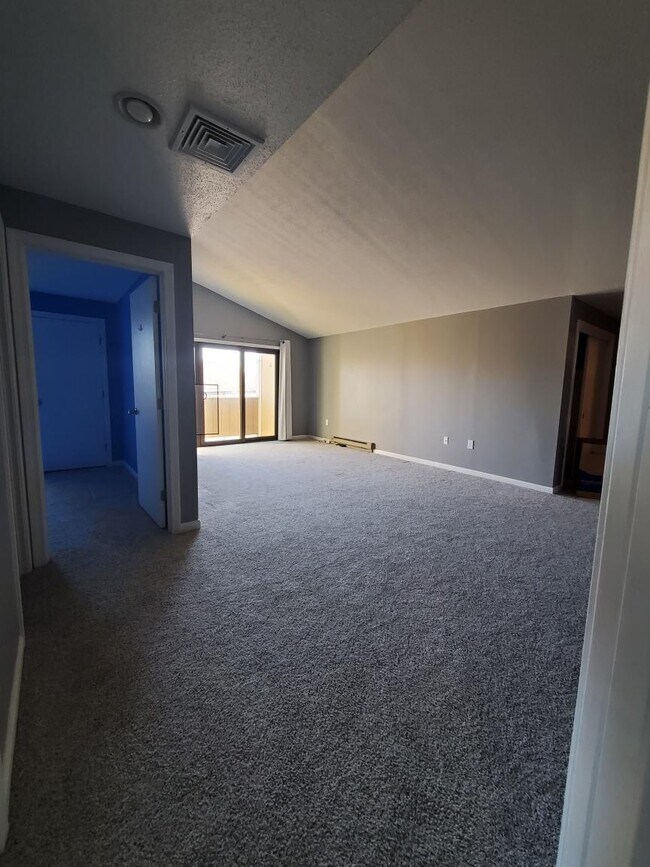 Foto del edificio - 5 Marc Dr