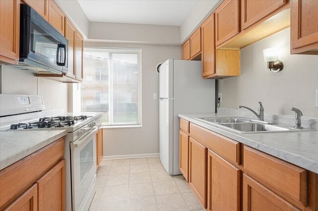 Foto del edificio - 24567 Kelly Rd