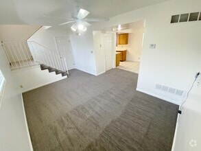 Building Photo - 707 600 W