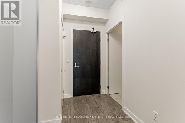 Photo du bâtiment - 297 College St