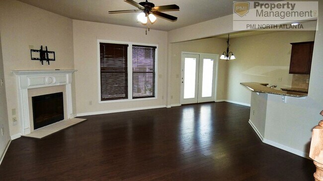 Building Photo - Great Lawrenceville Townhome
