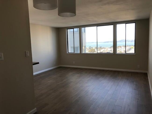 Building Photo - 1 bedroom in San Francisco CA 94109