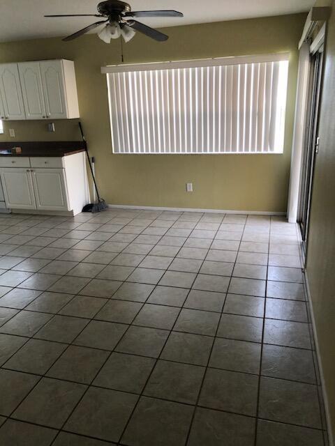 Foto del edificio - 2090 SE Rainier Rd