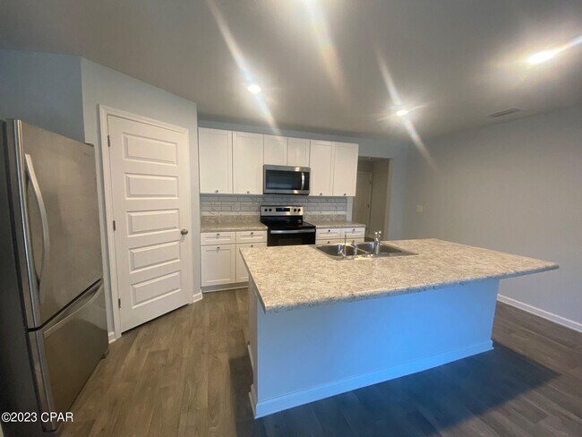 Foto del edificio - 4792 Loblolly Way
