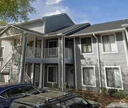 Building Photo - 2236 Stonington Ave
