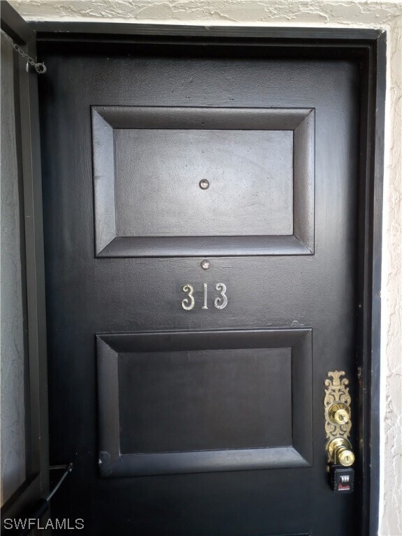 Foto del edificio - 4906 Victoria Dr