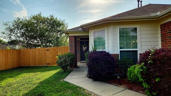 Foto del edificio - 4903 Spring Showers Ct