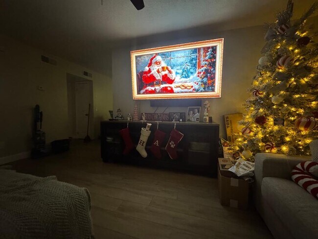 Building Photo - 2409 Minford Pl