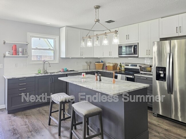 Building Photo - 2367 Stonebridge Dr