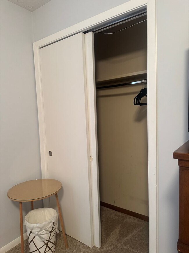 Foto del edificio - Knoxville 37923 - Fully furnished 1 bedroo...