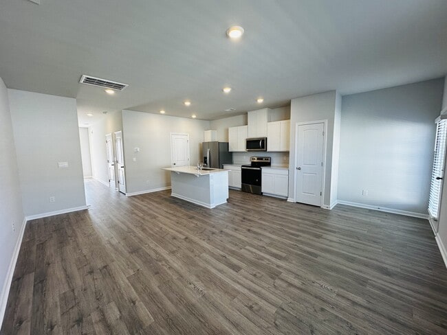 Building Photo - 254 Hazel Ln