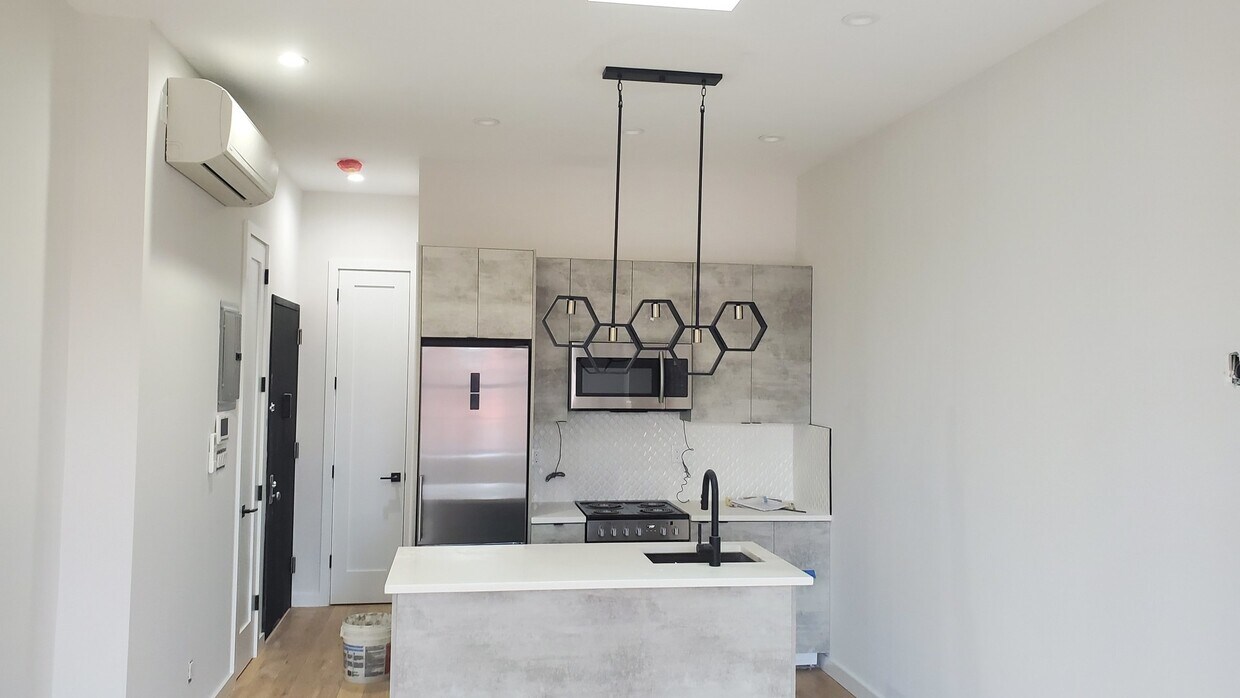 Foto principal - 2104 Fulton St