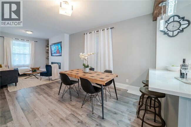 Building Photo - 189 Lottridge St