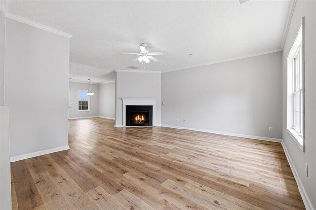 Building Photo - 5072 Leeshire Trace