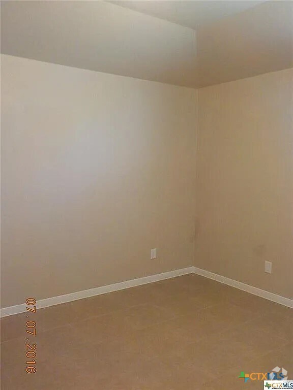 Building Photo - 4606 Cambridge Dr
