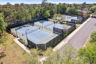 Building Photo - 408 Sunnyhurst Pl
