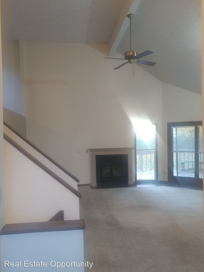 Building Photo - 3 br, 2 bath House - 469 CHERRY RAVINE CT