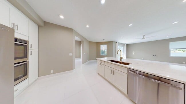 Building Photo - 9919 Royal Cardigan Way