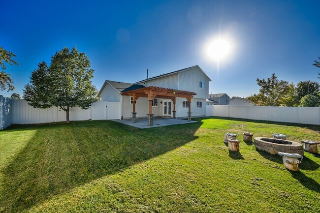 Foto del edificio - Great Family Home in Excellent Location!