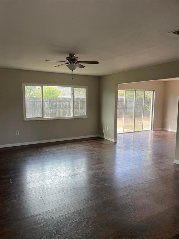 Foto del edificio - 8765 Gaillard Ave